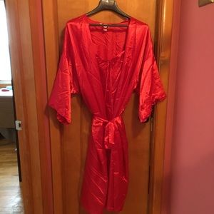 Lane Bryant 26/28 Elegant Nightgown/Robe Set